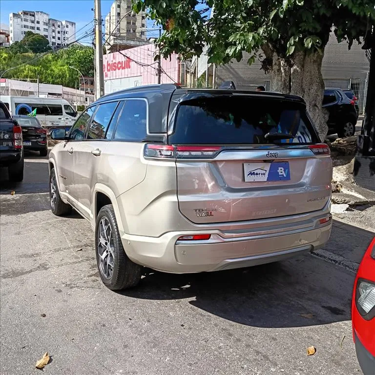 Jeep Commander 2.0 TD380 TURBO DIESEL OVERLAND AT9