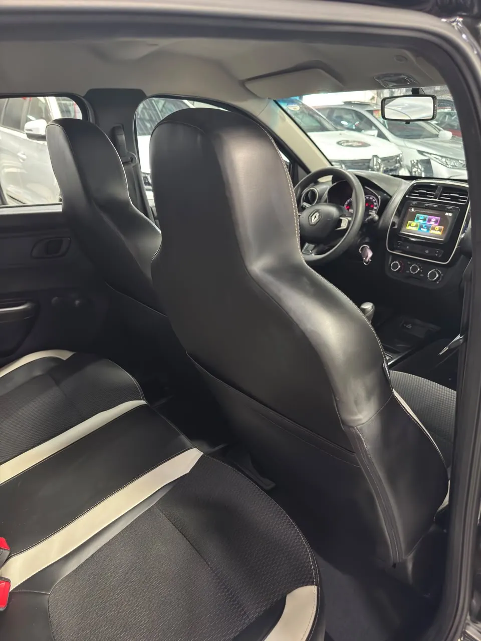 Renault KWID Intense 1.0 Flex 12V 5p Mec.