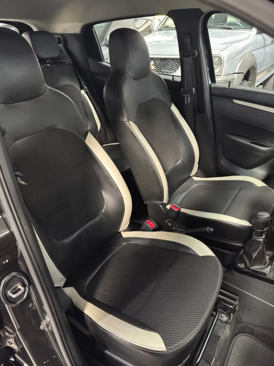Renault KWID Intense 1.0 Flex 12V 5p Mec.