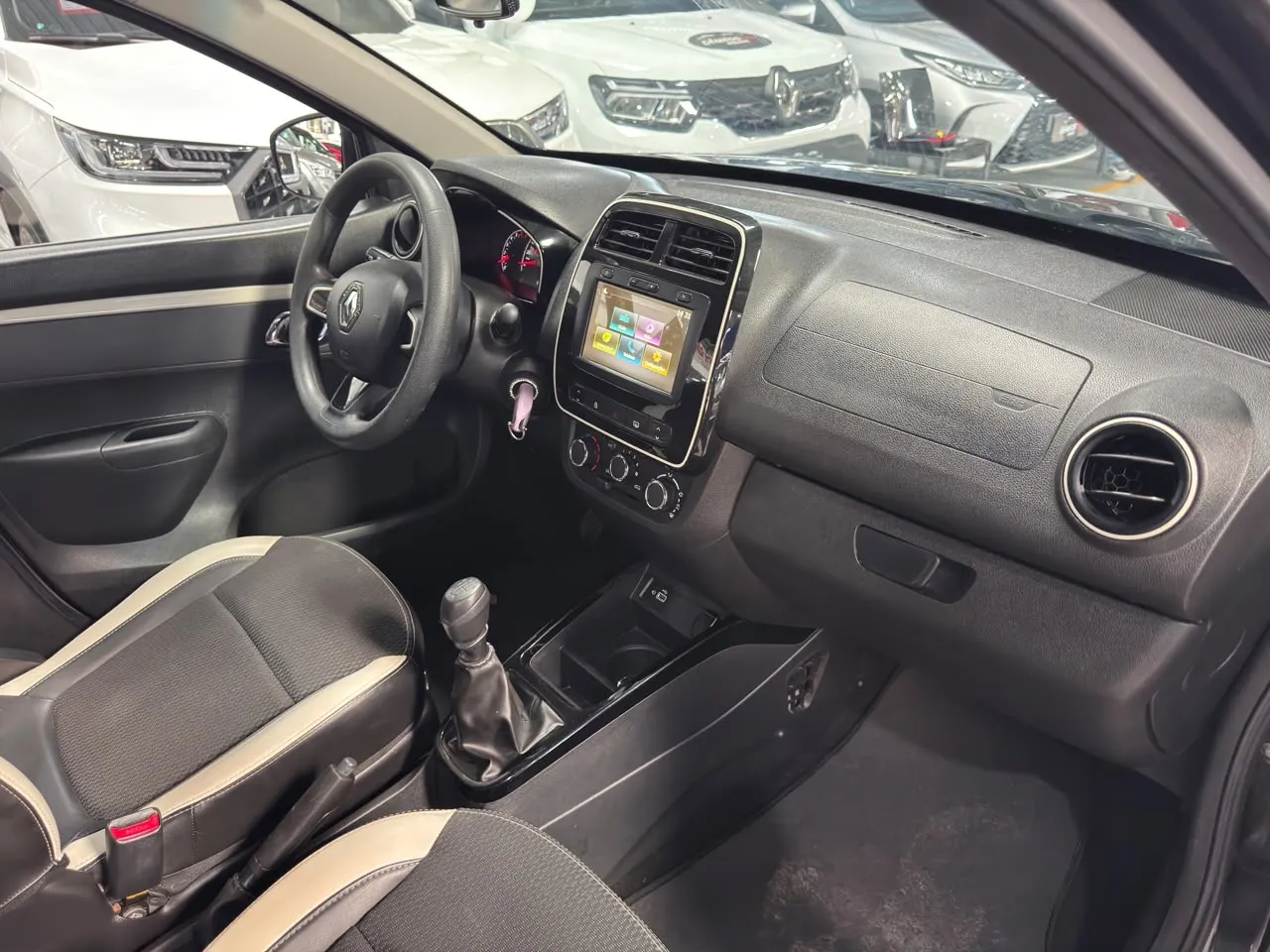 Renault KWID Intense 1.0 Flex 12V 5p Mec.
