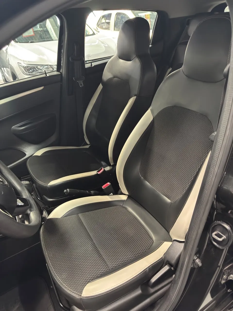 Renault KWID Intense 1.0 Flex 12V 5p Mec.
