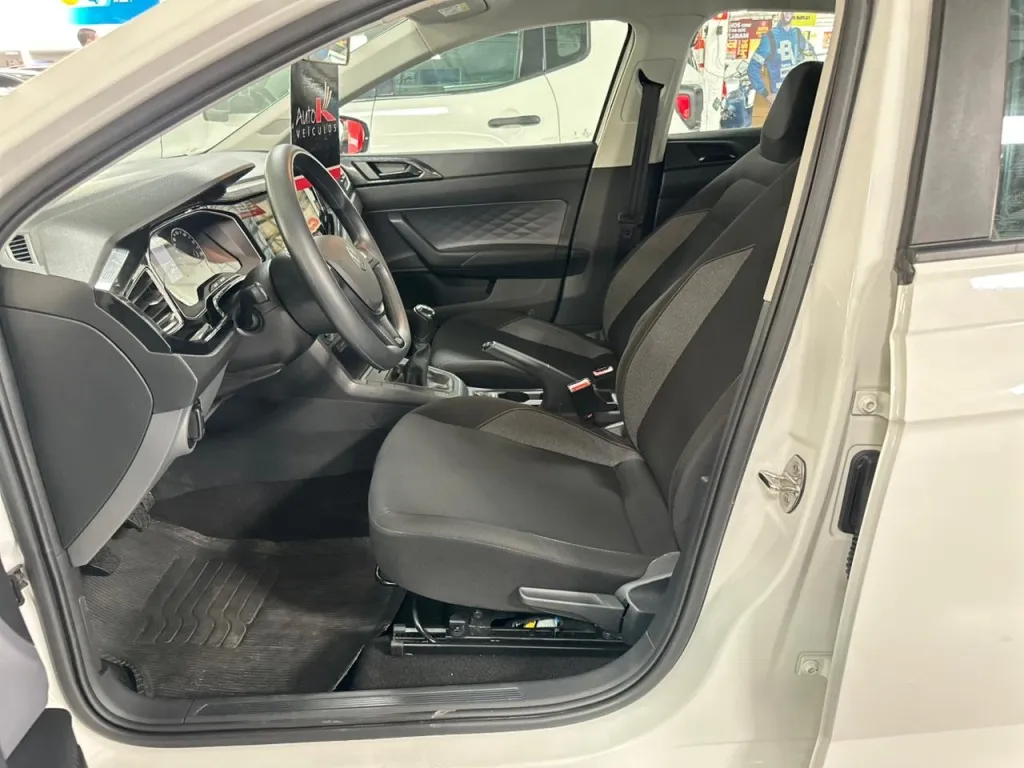 Volkswagen Polo 1.0 MPI TRACK MANUAL
