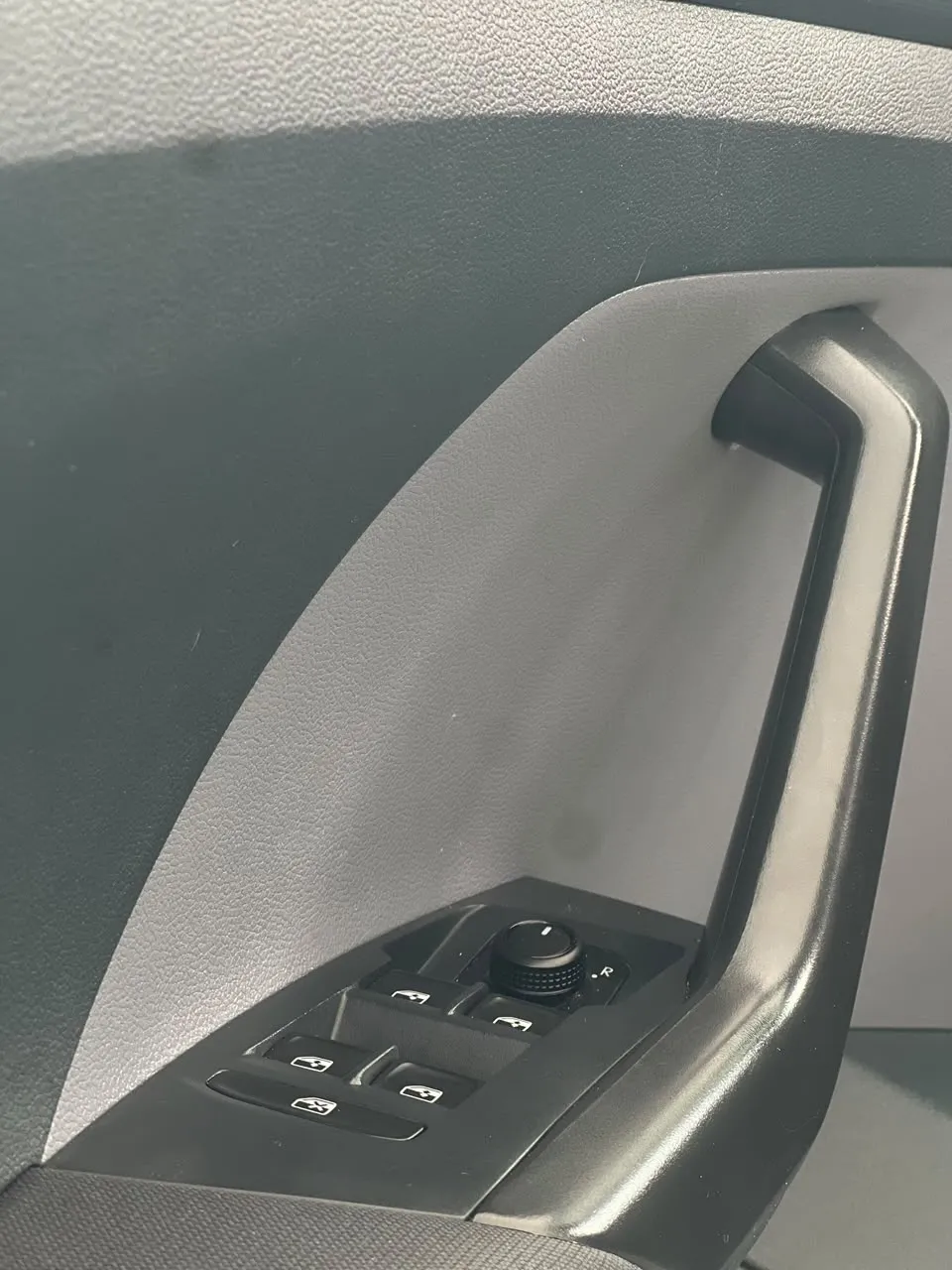 Volkswagen T-CROSS 1.0 200 TSI TOTAL FLEX SENSE AUTOMÁTICO
