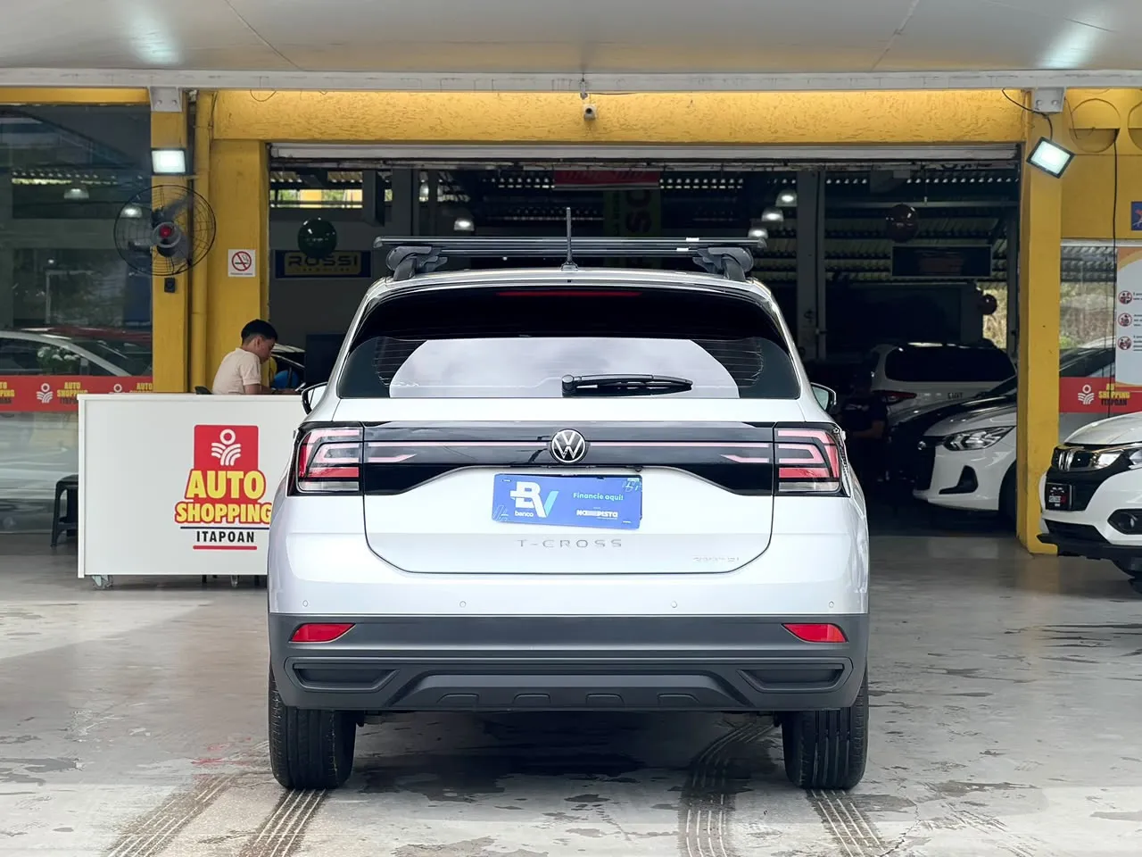 Volkswagen T-CROSS 1.0 200 TSI TOTAL FLEX SENSE AUTOMÁTICO