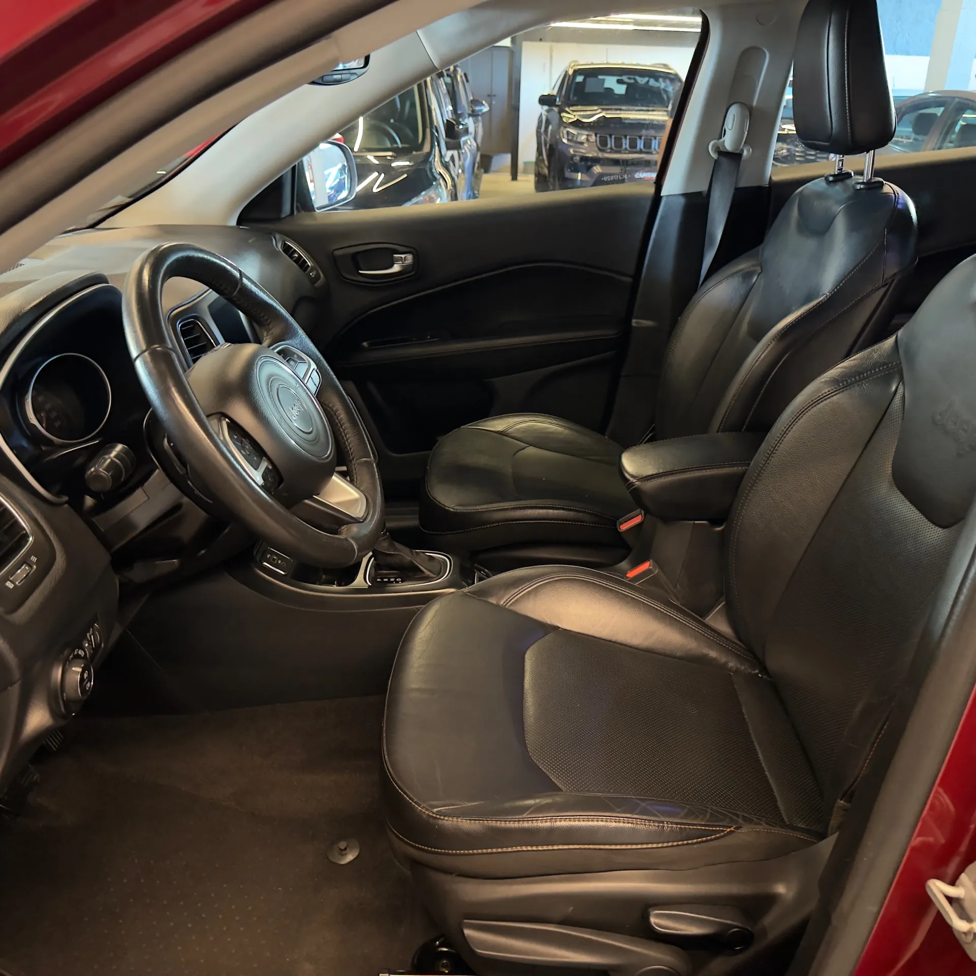 Jeep COMPASS LONGITUDE 2.0 4x2 Flex 16V Aut.