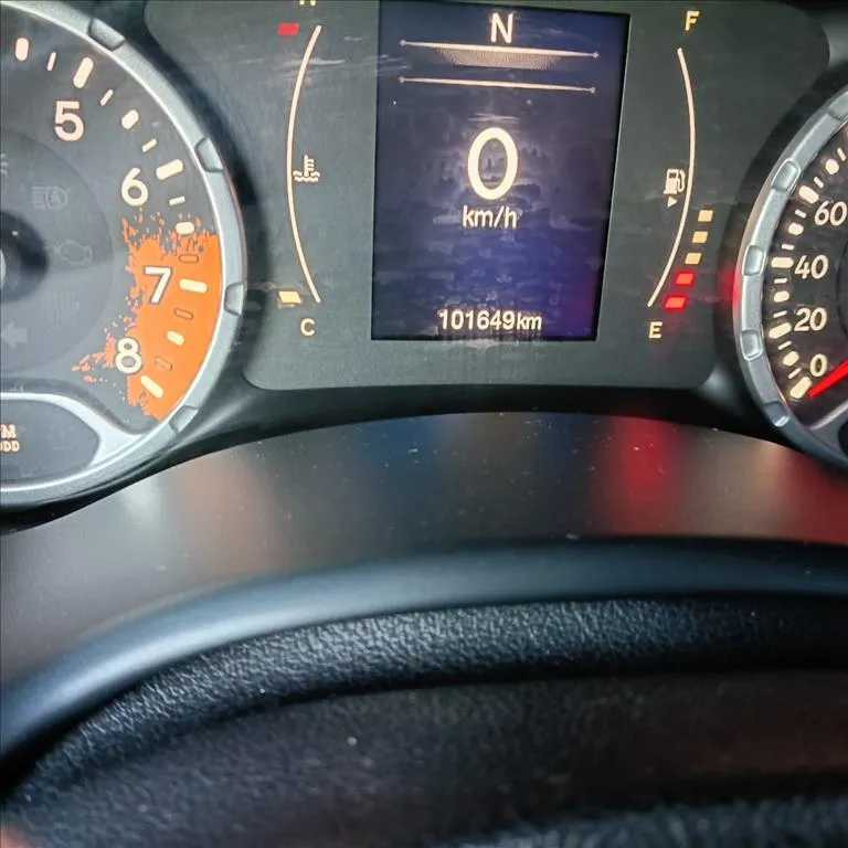 Jeep Renegade 1.8 16V FLEX LONGITUDE 4P AUTOMÁTICO