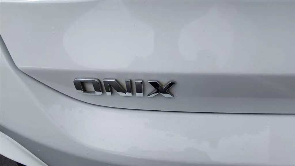 GM - Chevrolet Onix 1.0 TURBO FLEX LT AUTOMÁTICO