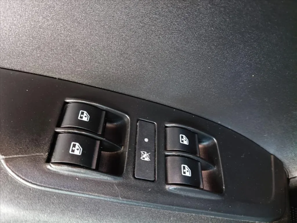 Fiat Cronos 1.0 FIREFLY FLEX DRIVE MANUAL