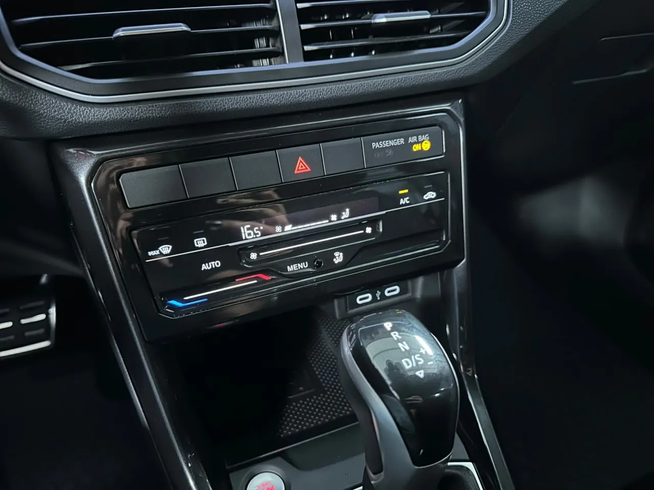 VW - VolksWagen T CROSS HL TSI