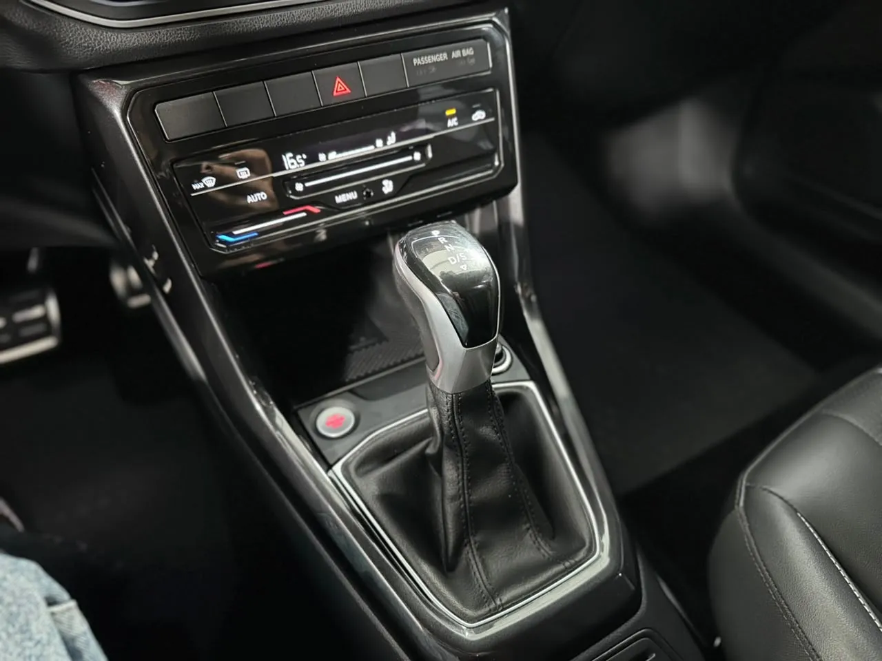 VW - VolksWagen T CROSS HL TSI