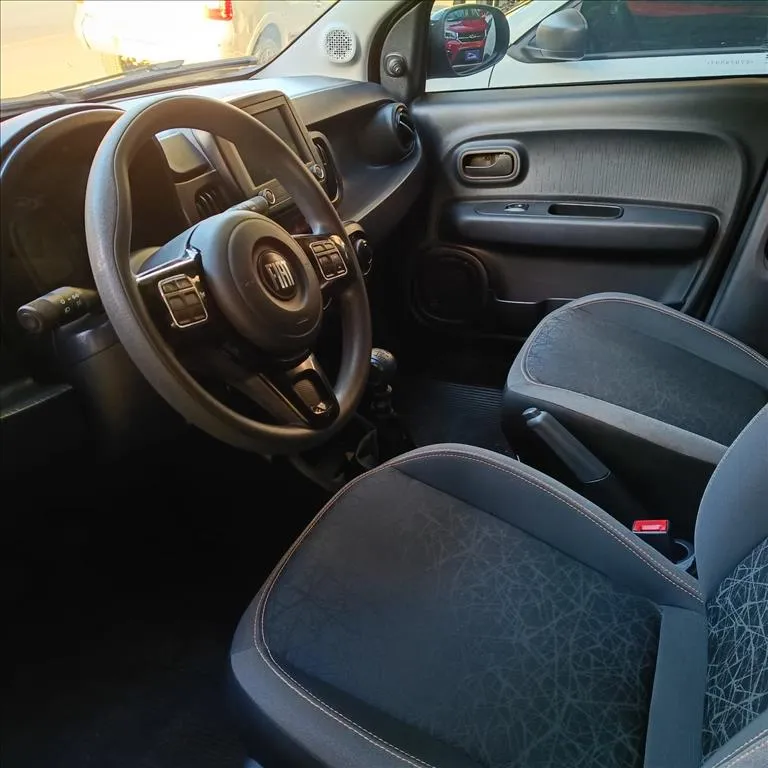 Fiat Mobi 1.0 FIREFLY FLEX TREKKING MANUAL