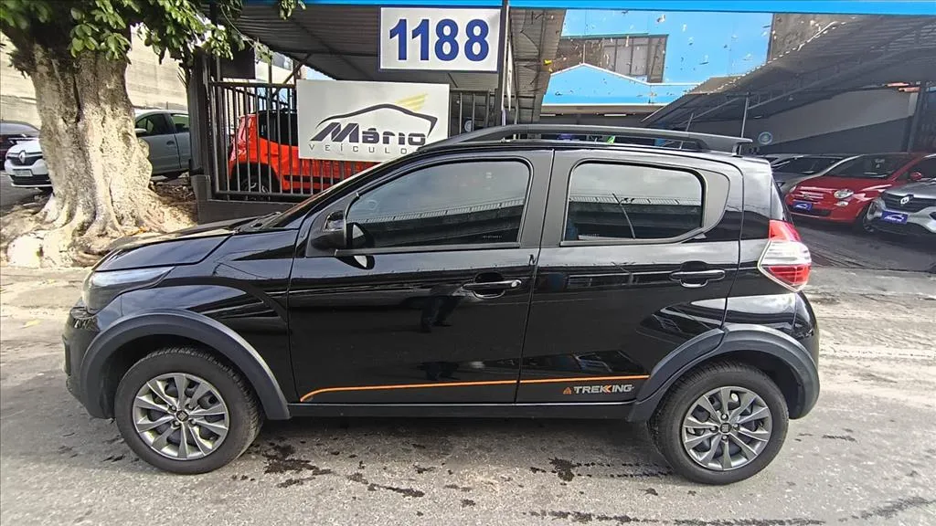 Fiat Mobi 1.0 FIREFLY FLEX TREKKING MANUAL
