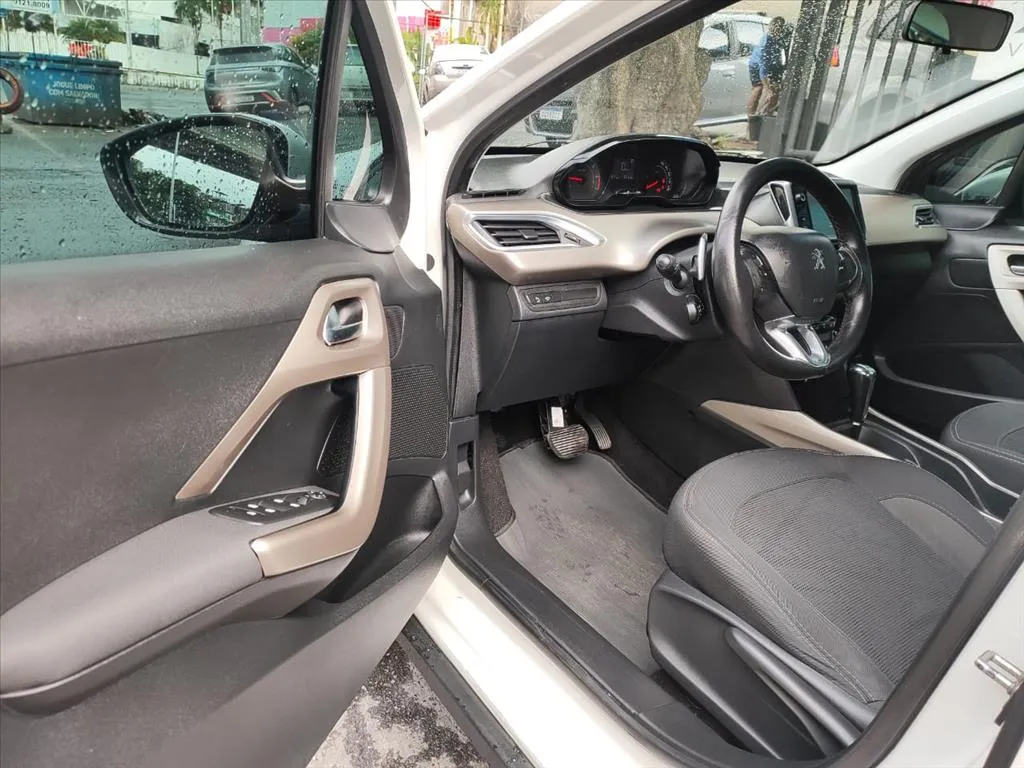 Peugeot 2008 1.6 16V FLEX ALLURE 4P AUTOMÁTICO