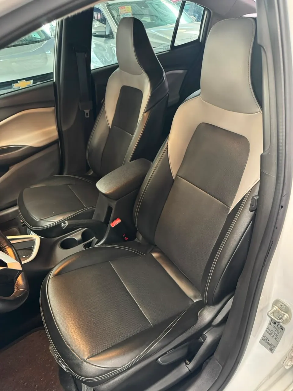 GM - Chevrolet ONIX SED. Plus PREM. 1.0 12V TB Flex Aut