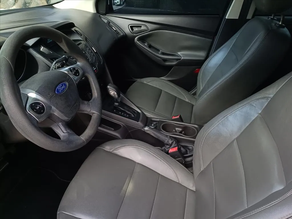 Ford Focus 1.6 SE 16V FLEX 4P POWERSHIFT