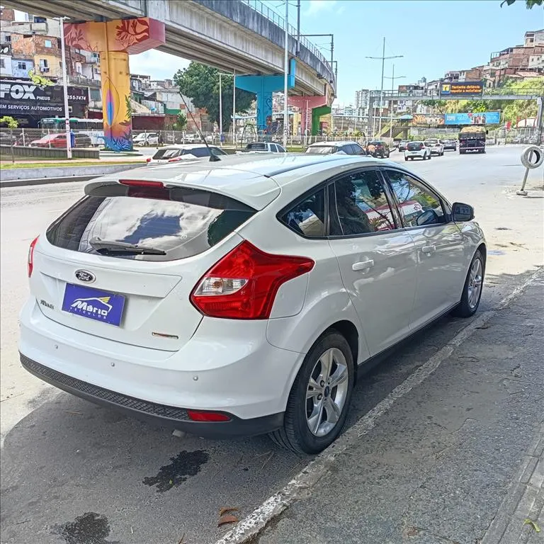 Ford Focus 1.6 SE 16V FLEX 4P POWERSHIFT