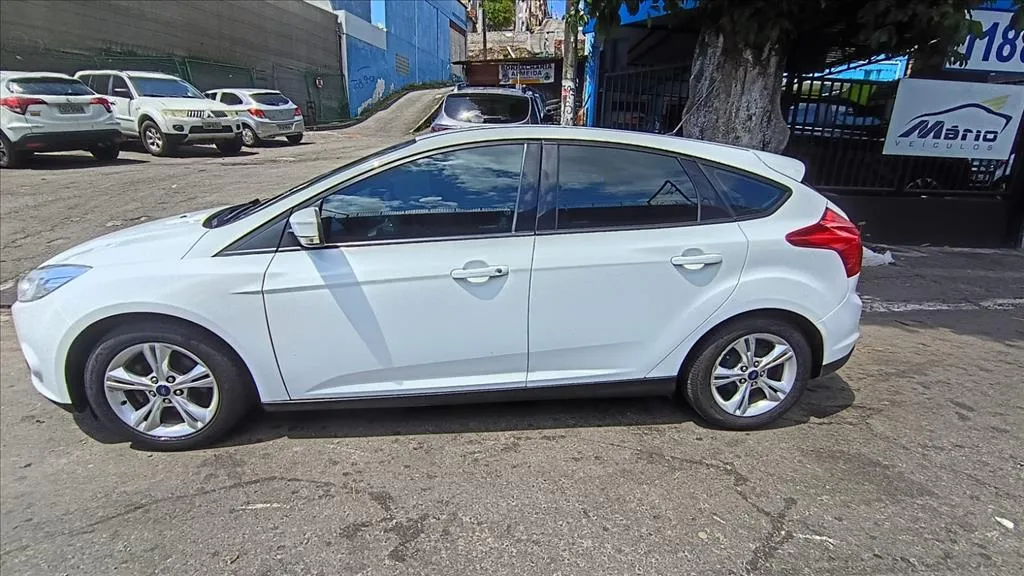 Ford Focus 1.6 SE 16V FLEX 4P POWERSHIFT
