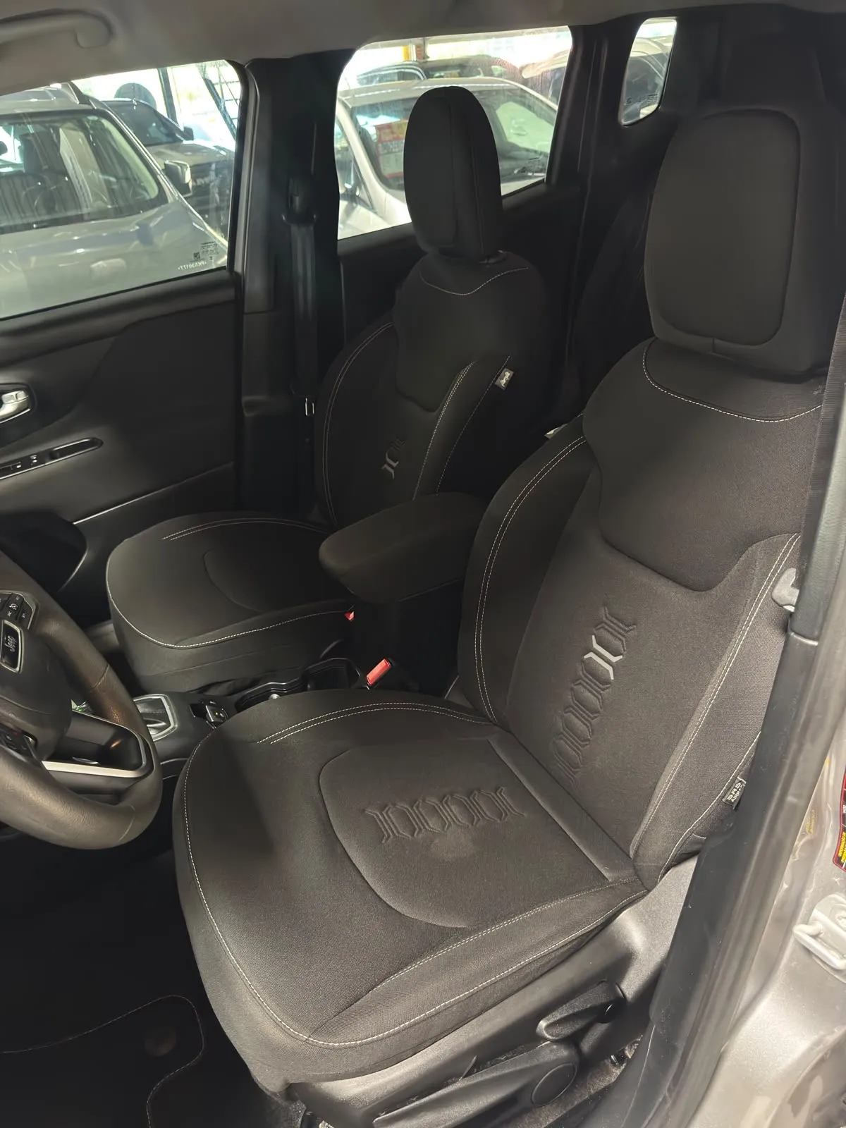 Jeep RENEGADE Sport T270 1.3 TB 4x2 Flex Aut.