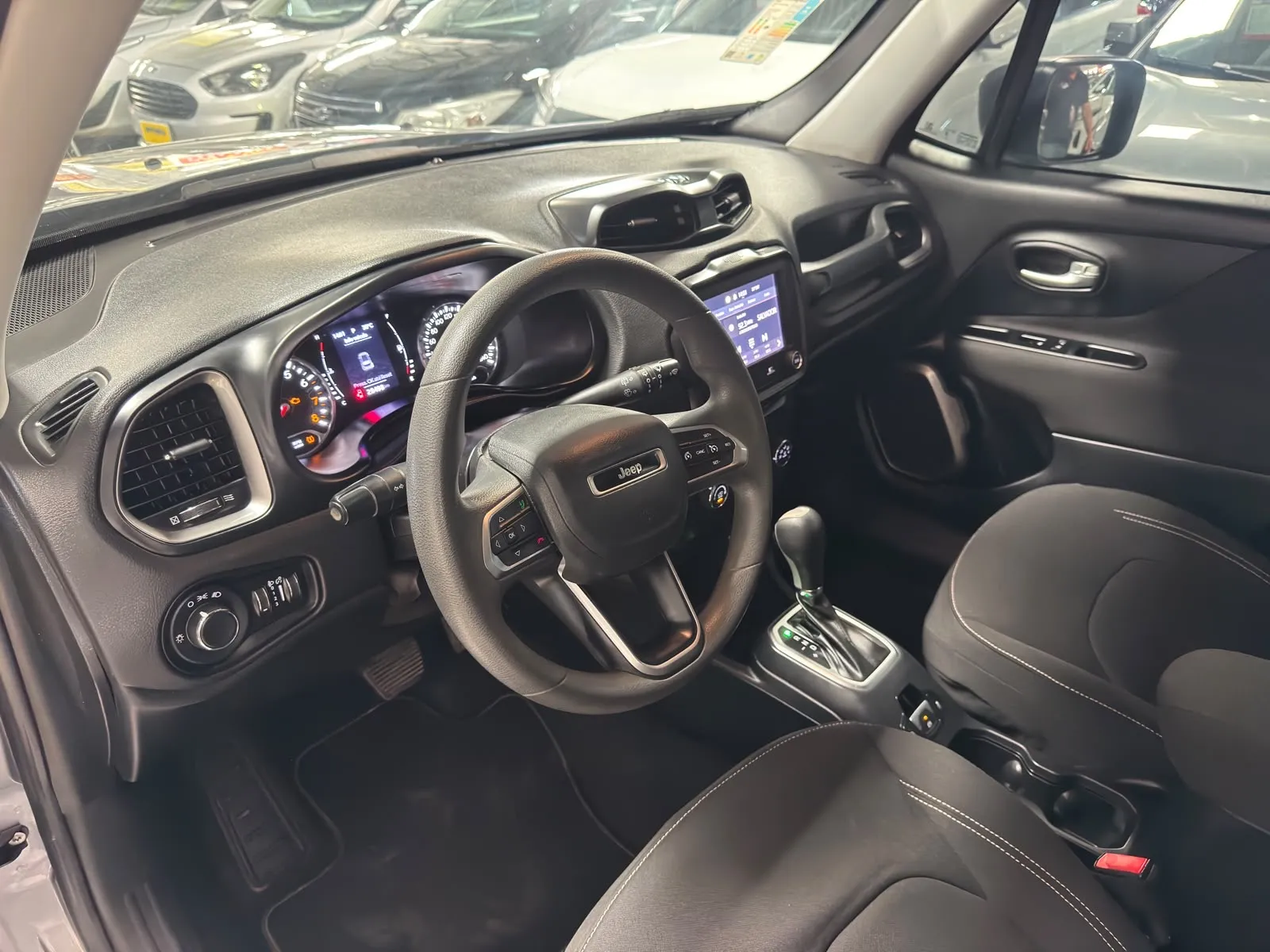 Jeep RENEGADE Sport T270 1.3 TB 4x2 Flex Aut.