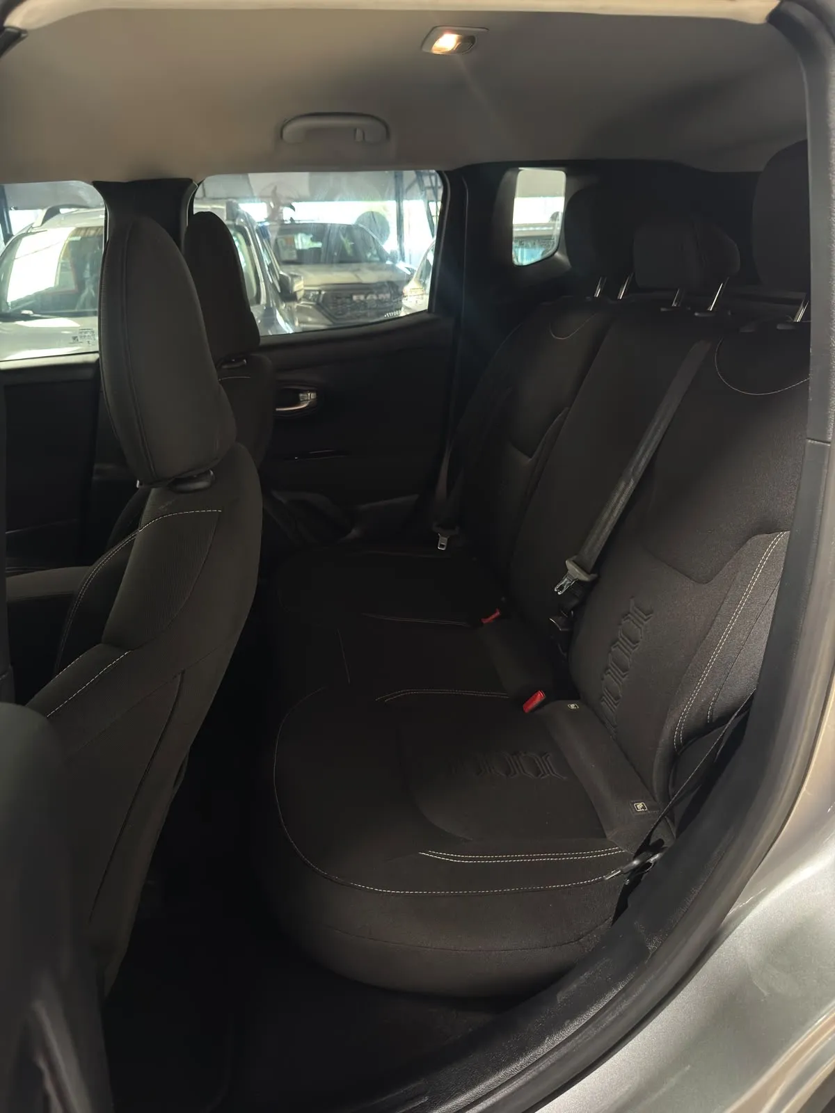 Jeep RENEGADE Sport T270 1.3 TB 4x2 Flex Aut.