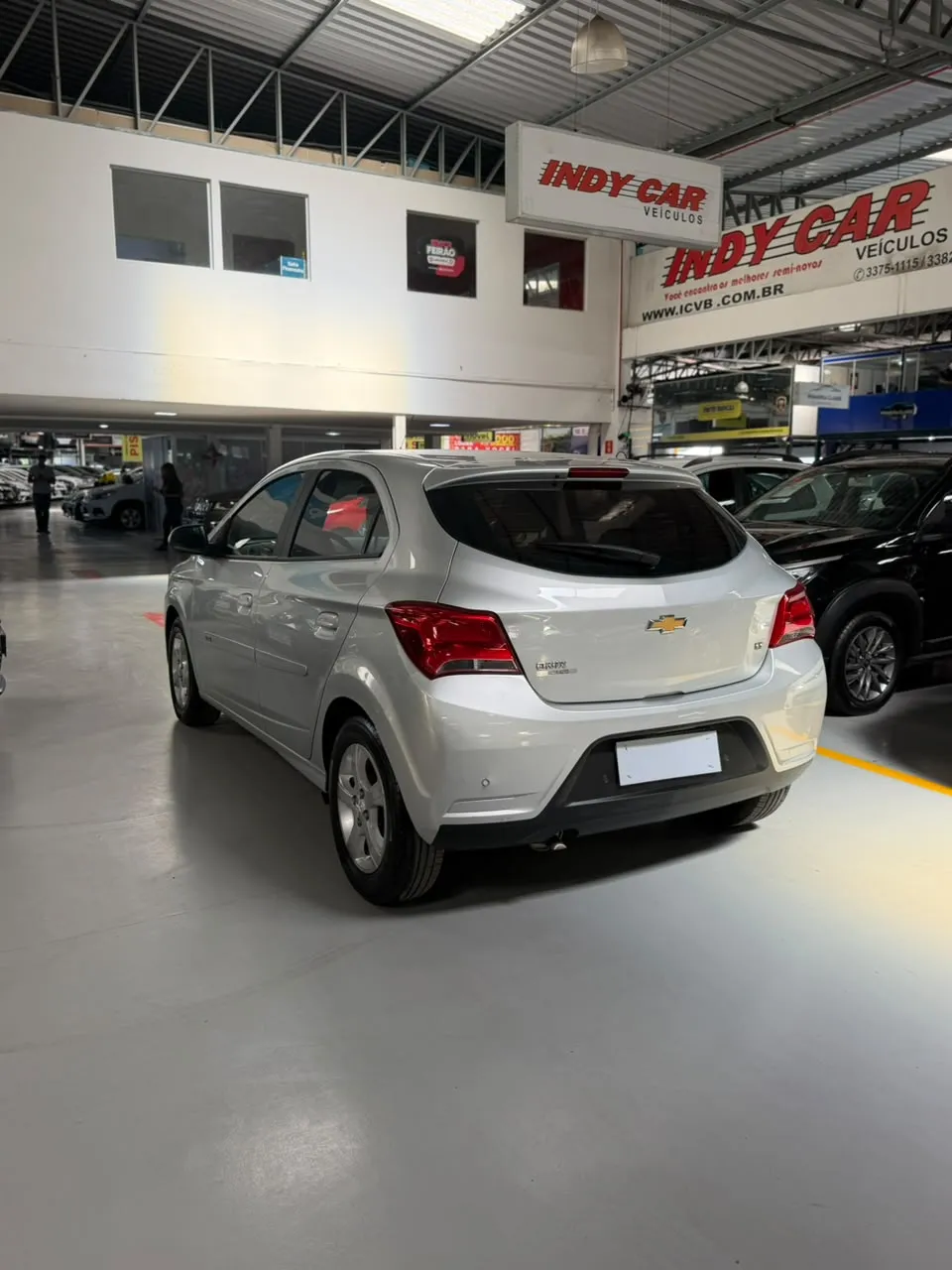 CHEVROLET ONIX 1.4 HATCH ACTIV 8V FLEX 5P AUTOMÁTICO